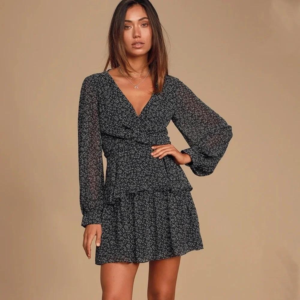 Lulus Black White Floral Mini Dress Long Sleeve Twist Front XS Boho